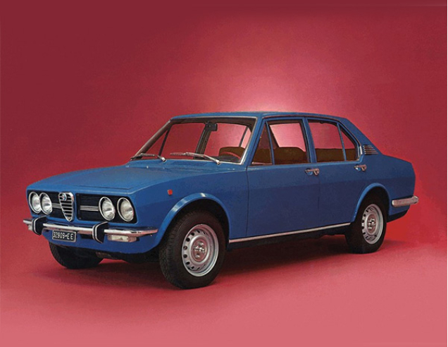Автостелки Alfa Romeo Alfetta (1972-1987)