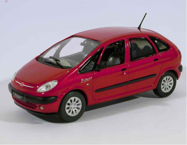 Автостелки Citroen Xsara Picasso (1999-2004)