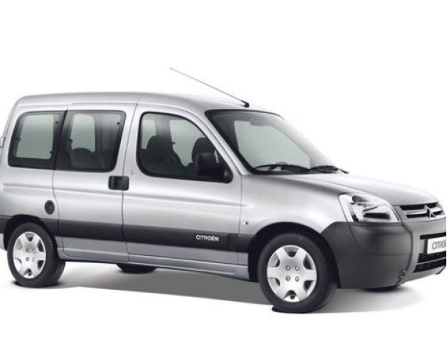 Автостелки Citroen Berlingo (2005-2012)