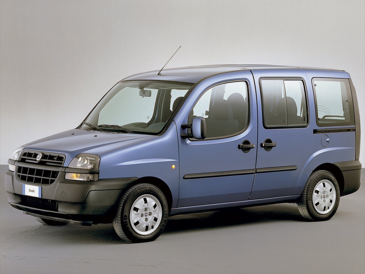 Автостелки Fiat Doblo (2000-…)