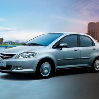 Автостелки Honda City  (2002-2008)