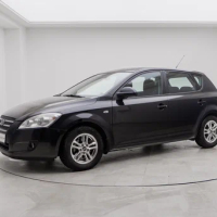 Автостелки Kia Ceed (2006-2009)