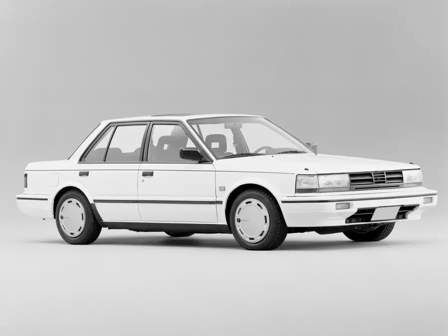 Автостелки Nissan Bluebird (1985-1990)