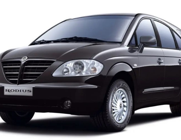 Автостелки SsangYong Rodius (2004-2008)