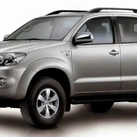 Автостелки Toyota Fortuner (2004-2015)