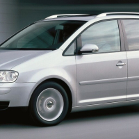 Автостелки Volkswagen Touran (2006-2010)